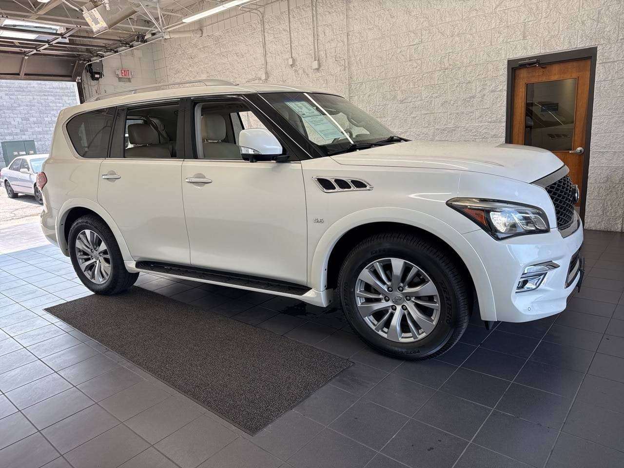 2016 INFINITI QX80 Standard — SUV — 131,113 mi — Springfield, MO