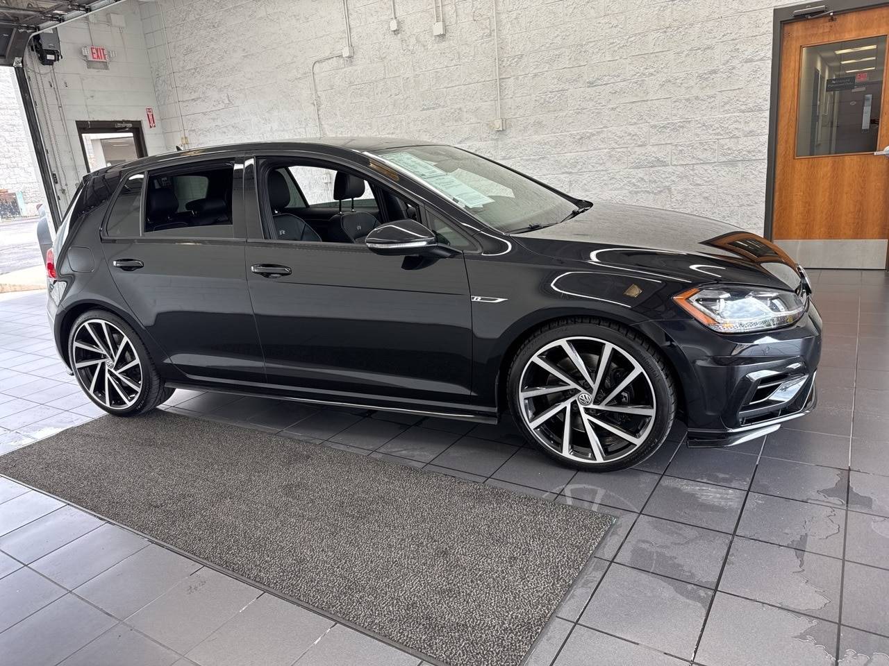 2018 Volkswagen Golf R Base — Hatchback — 56,003 mi — Springfield, MO
