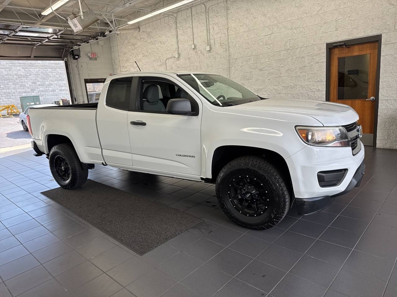 2016 Chevrolet Colorado WT — Pickup Truck — 111,999 mi — Springfield, MO