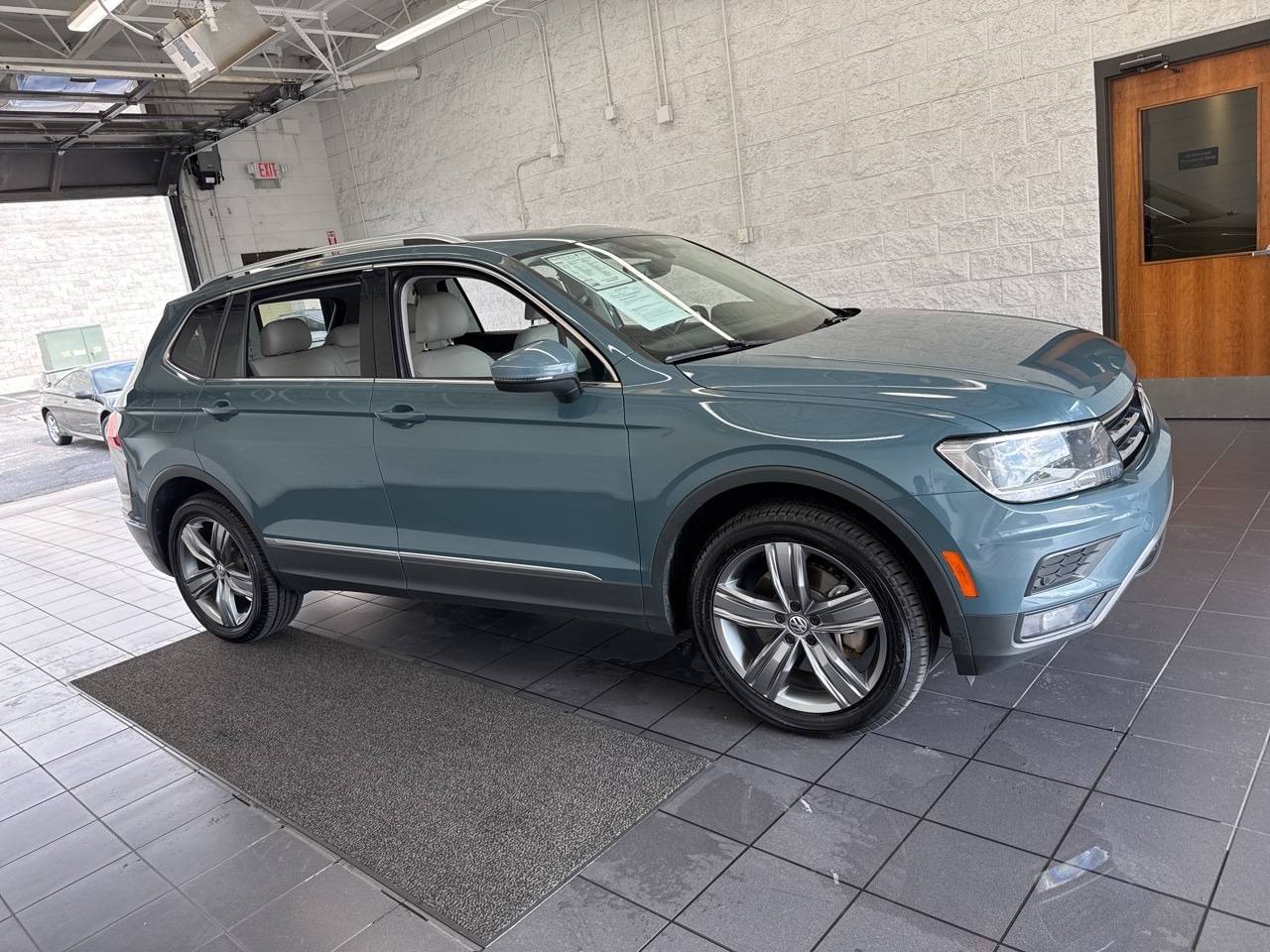 2021 Volkswagen Tiguan SEL — SUV — 97,427 mi — Springfield, MO