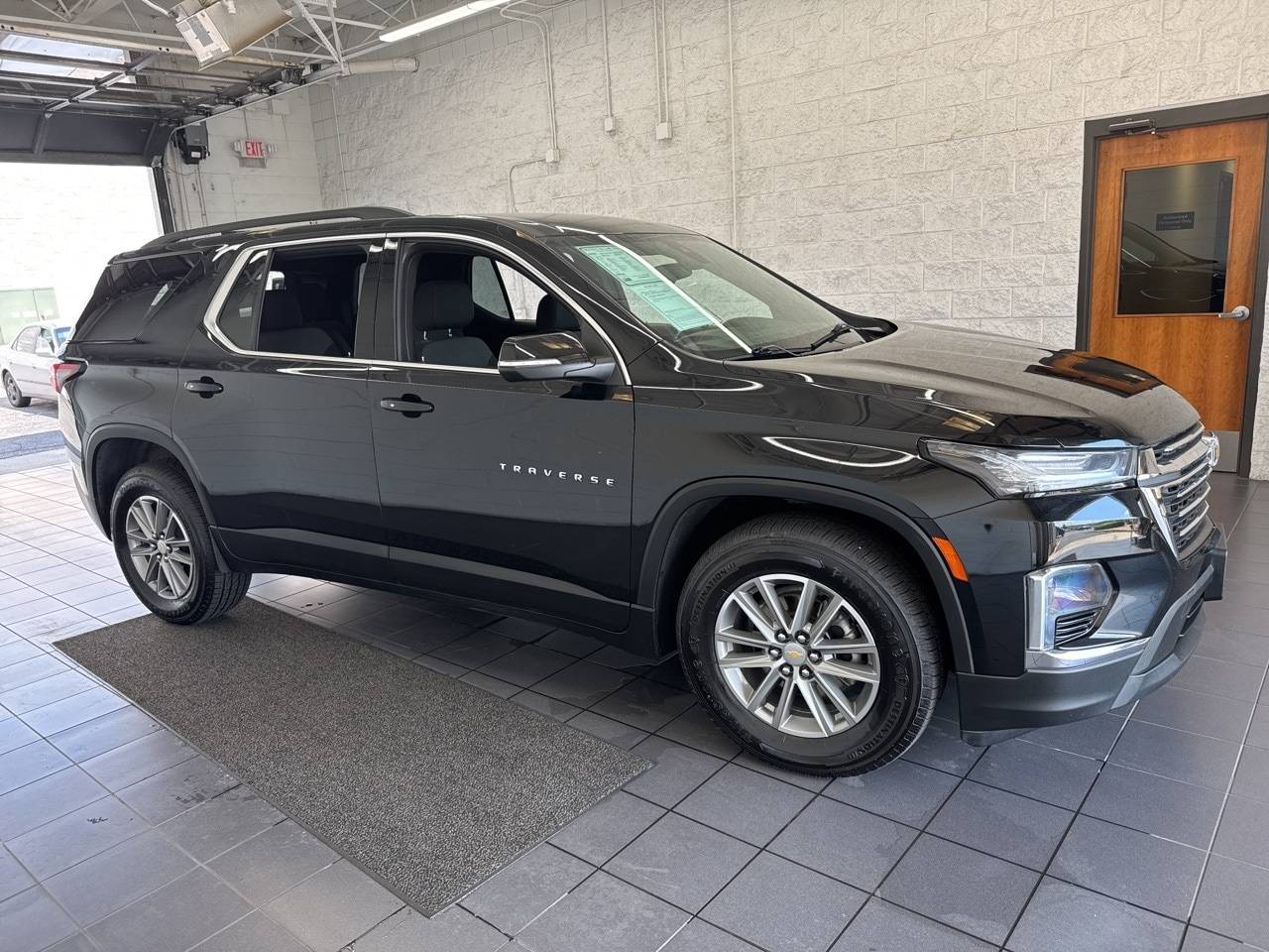 2022 Chevrolet Traverse LT Cloth — SUV — 79,810 mi — Springfield, MO