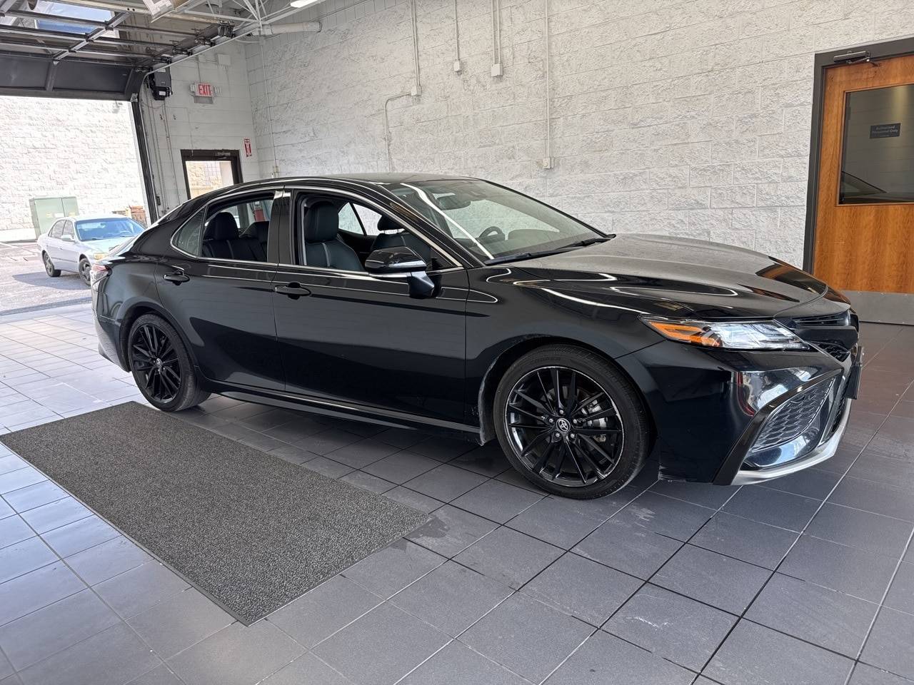 2024 Toyota Camry Hybrid XSE — Sedan — 58,901 mi — Springfield, MO