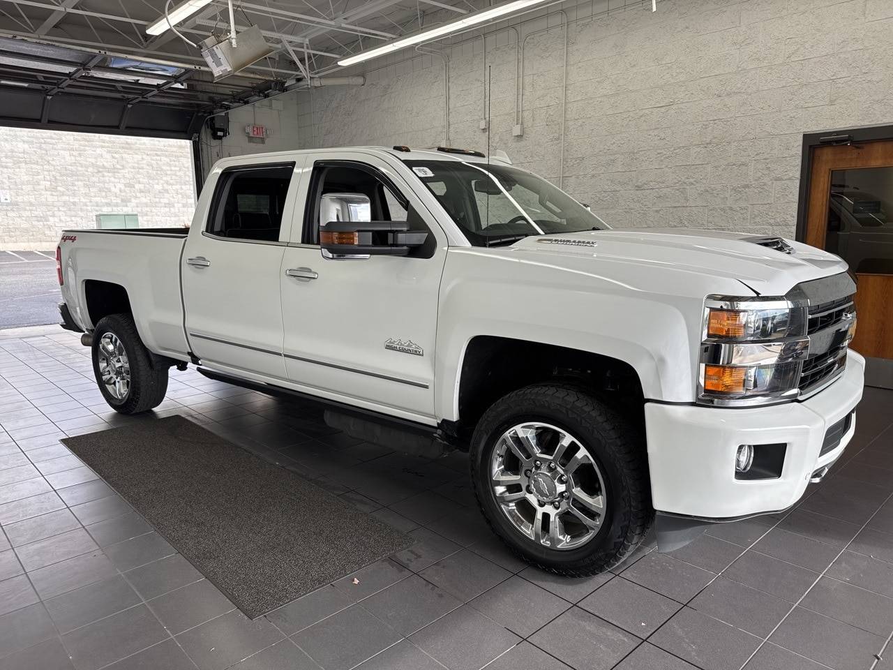 2019 Chevrolet Silverado 2500HD High Country — Pickup Truck — 91,755 mi — Springfield, MO