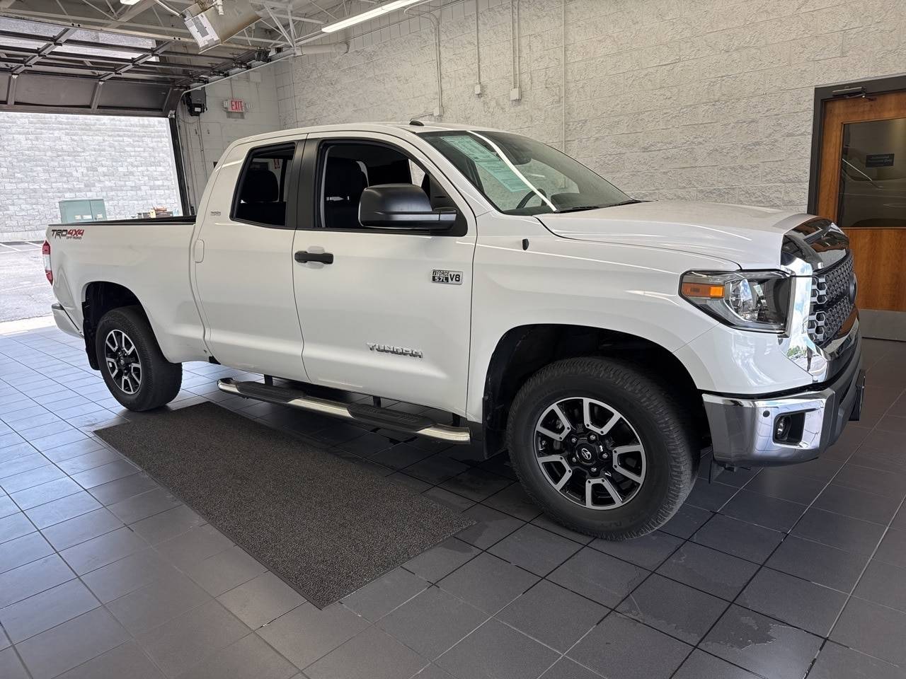 2018 Toyota Tundra SR5 — Pickup Truck — 64,546 mi — Springfield, MO