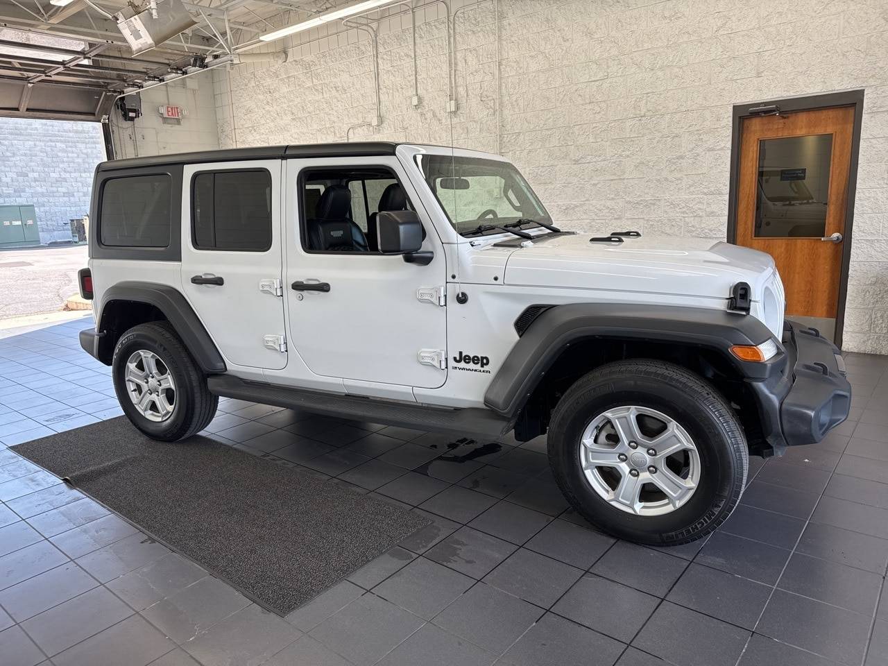 2023 Jeep Wrangler Sport S — SUV — 45,937 mi — Springfield, MO