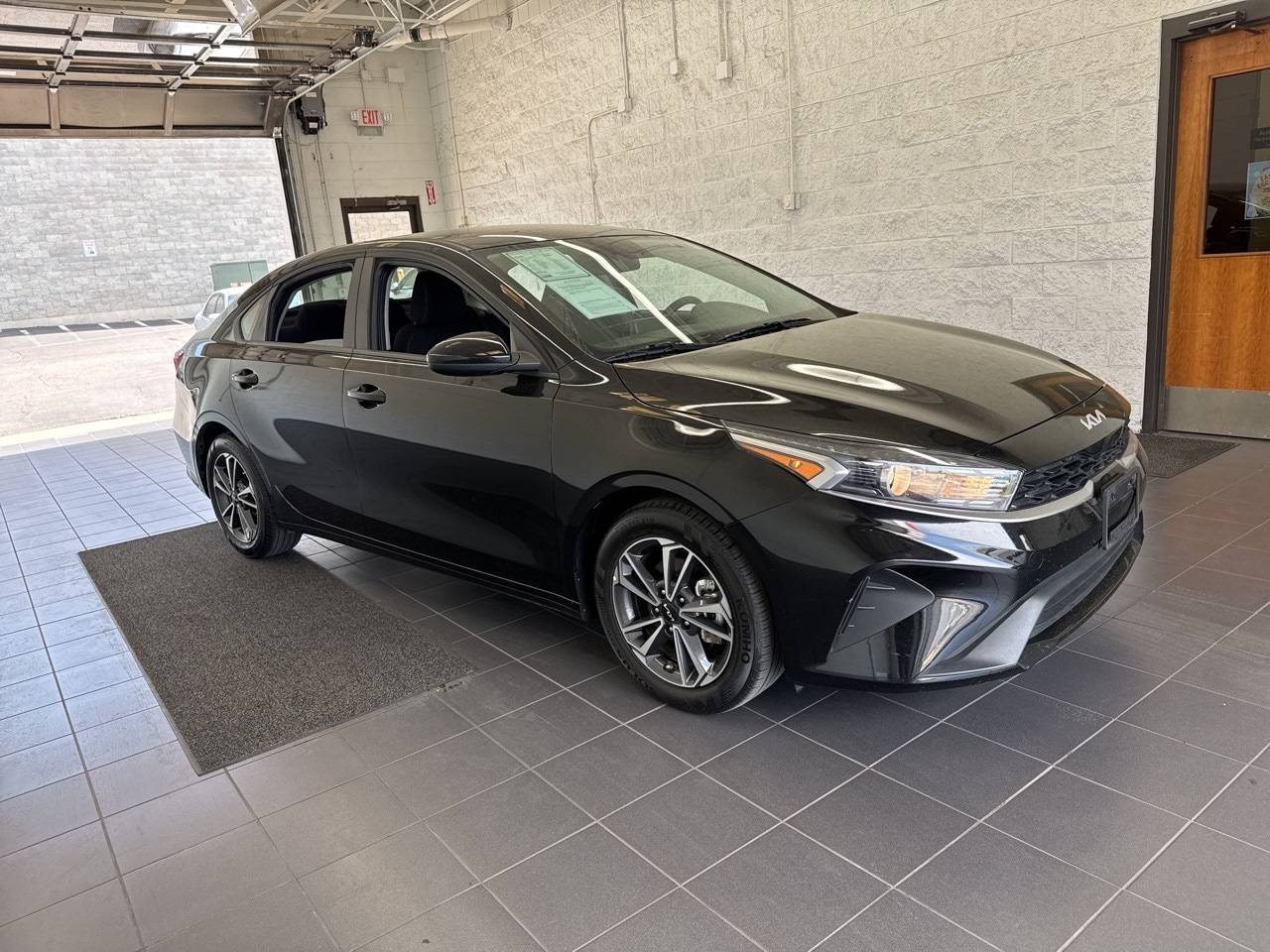 2024 Kia Forte LXS — Sedan — 41,035 mi — Springfield, MO