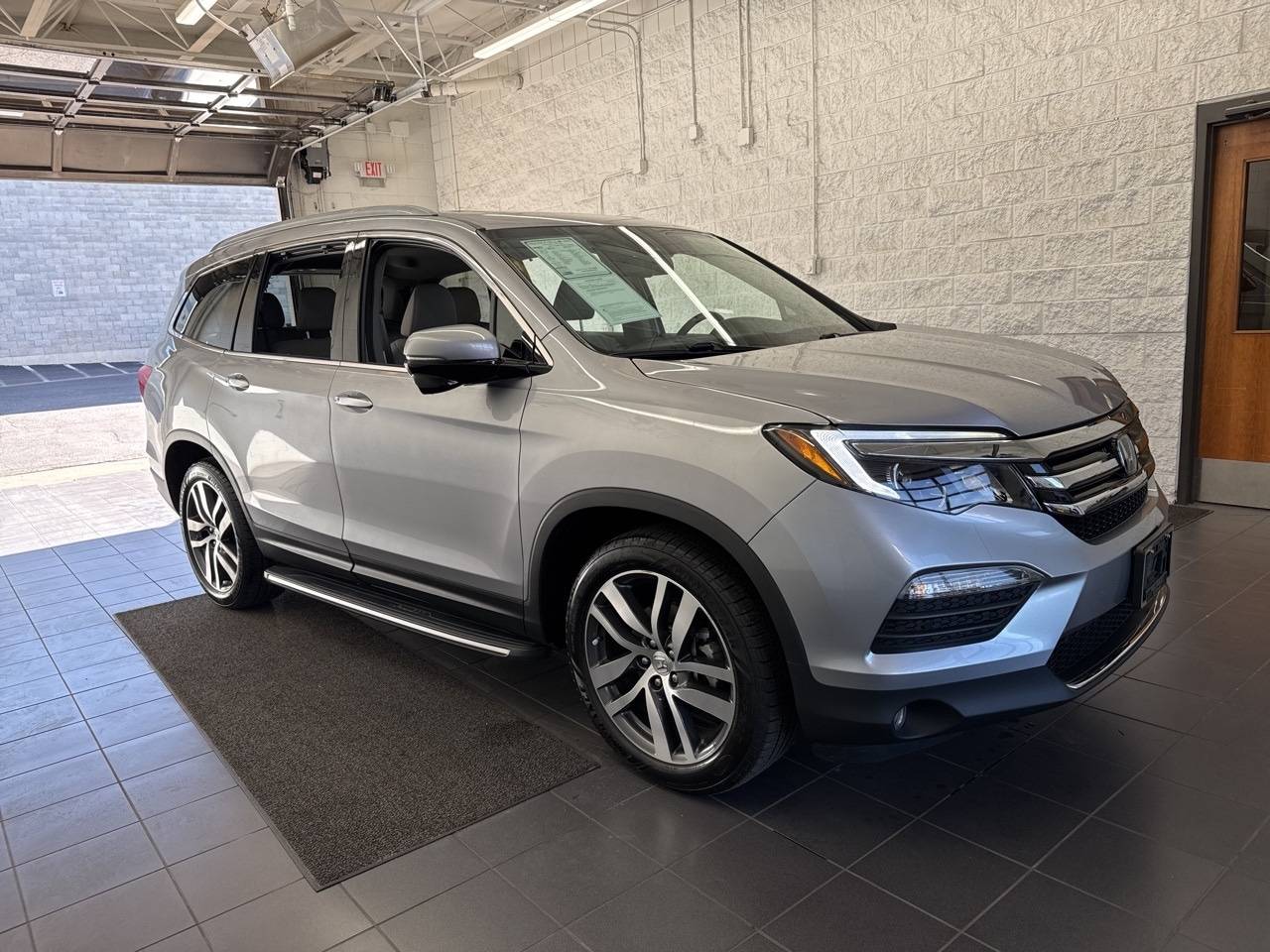 2017 Honda Pilot Touring — SUV — 73,493 mi — Springfield, MO