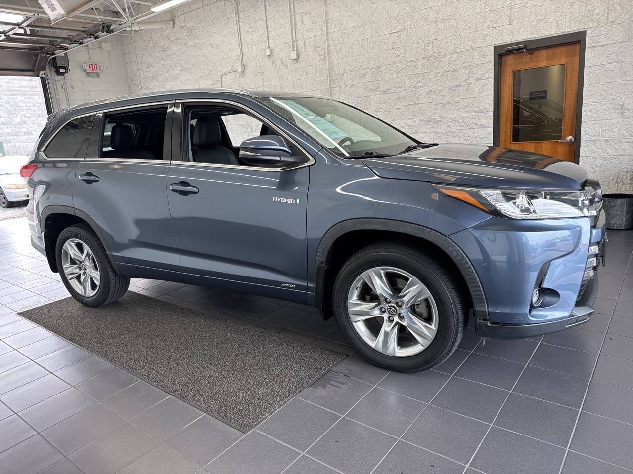 2019 Toyota Highlander Hybrid Limited — SUV — 55,915 mi — Springfield, MO