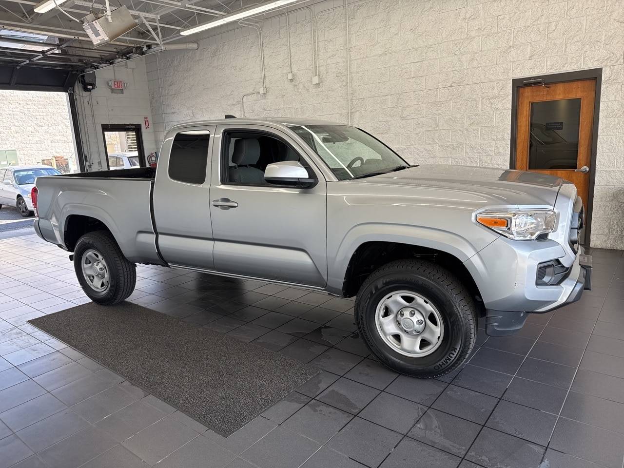 2022 Toyota Tacoma SR — Pickup Truck — 50,927 mi — Springfield, MO