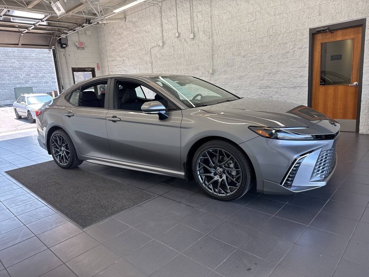 2025 Toyota Camry XSE — Sedan — 5,376 mi — Springfield, MO
