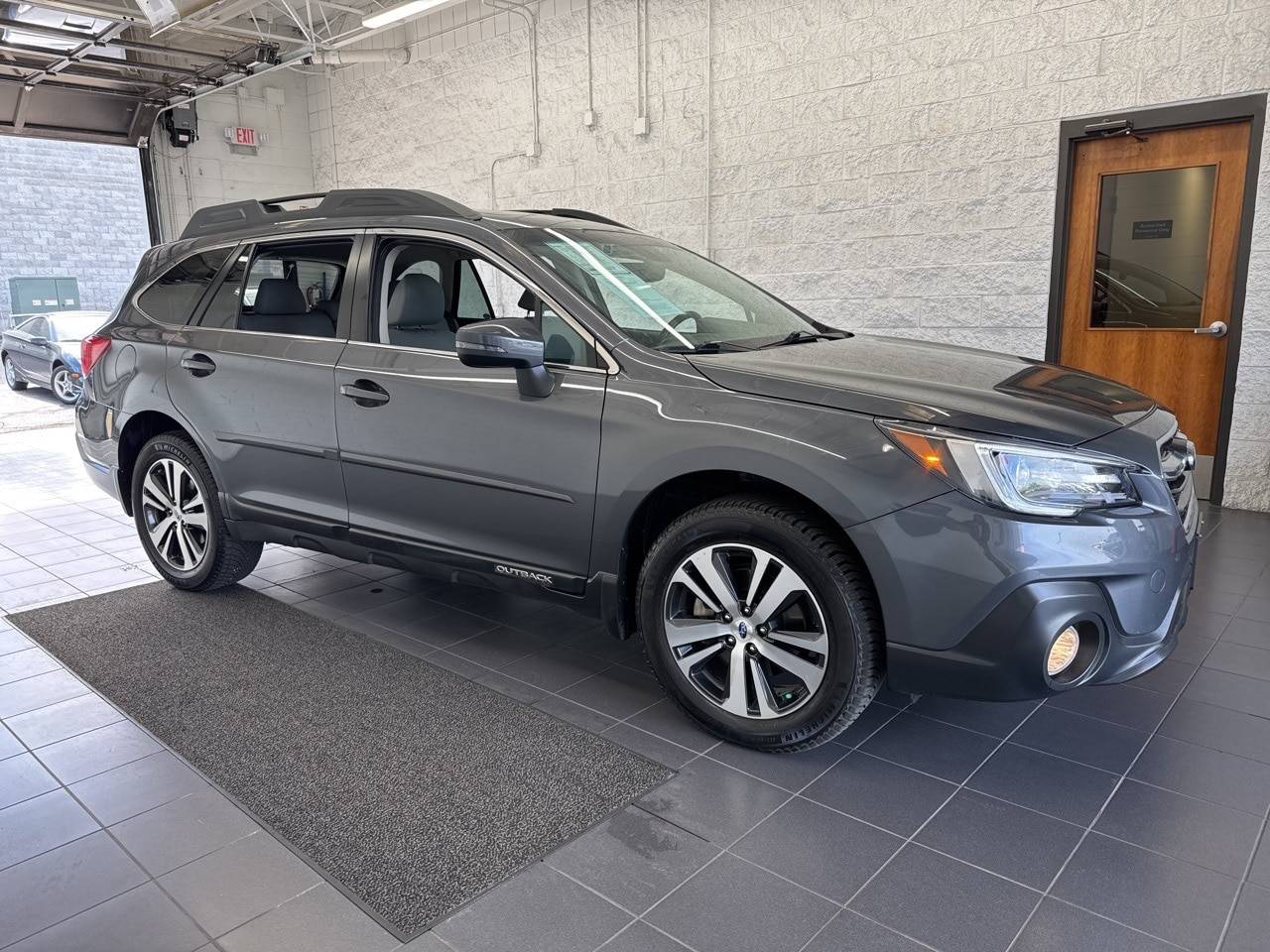 2018 Subaru Outback 2.5i Limited — SUV — 83,746 mi — Springfield, MO