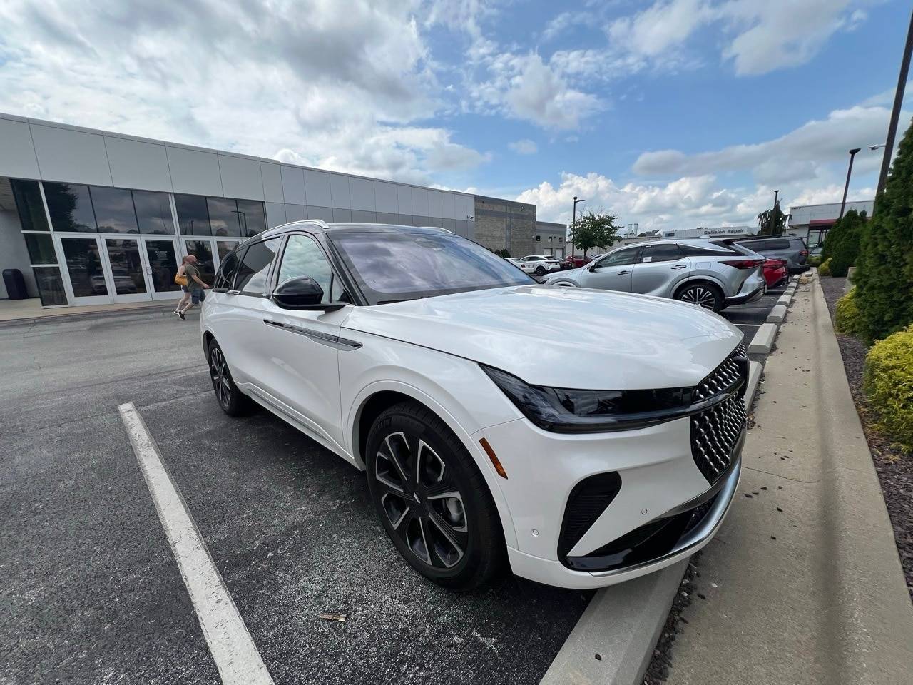 2024 Lincoln Nautilus Reserve — SUV — 14,055 mi — Springfield, MO