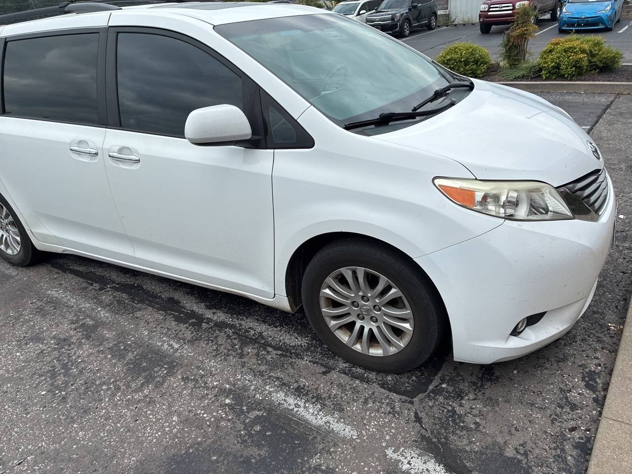 2011 Toyota Sienna XLE — Minivan — 213,544 mi — Springfield, MO