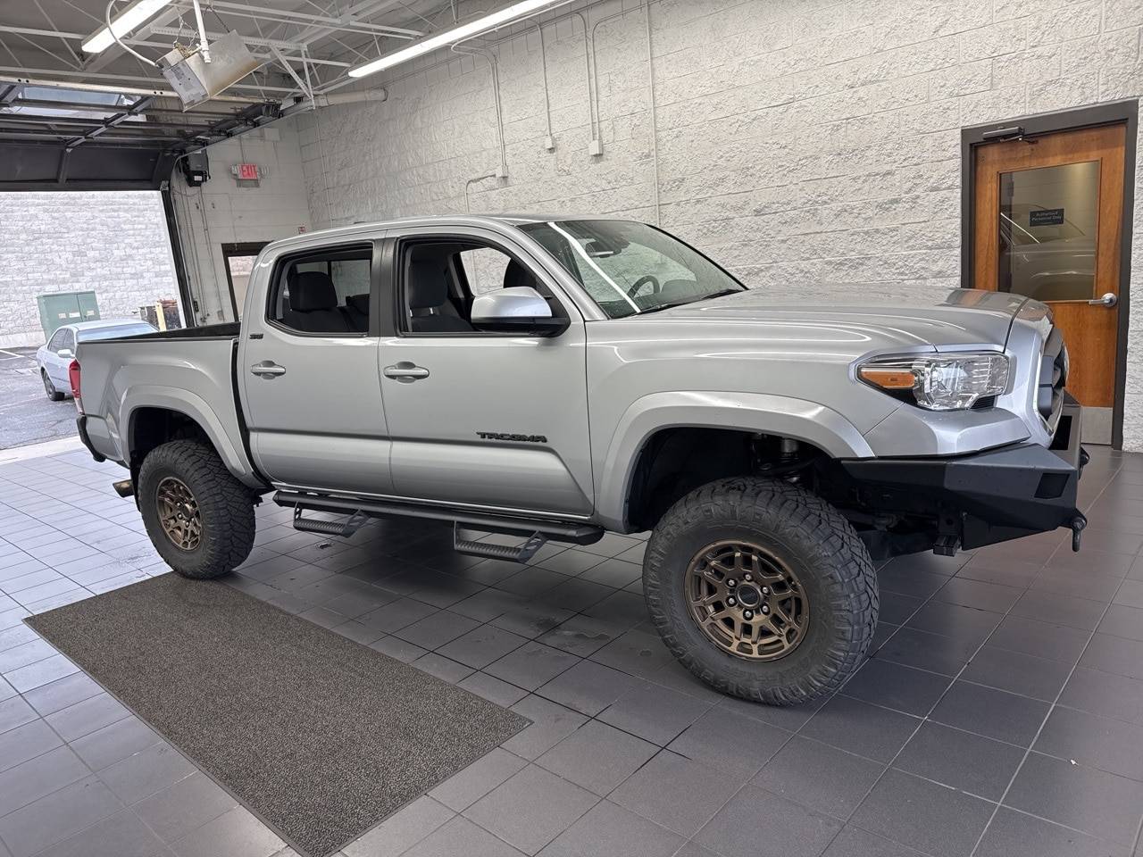 2022 Toyota Tacoma SR5 — Pickup Truck — 34,182 mi — Springfield, MO