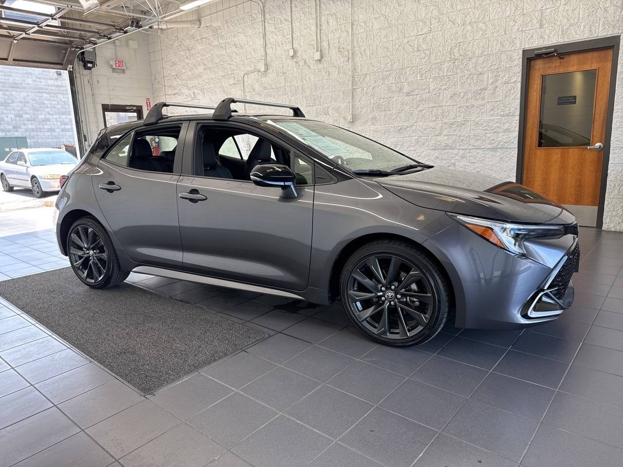 2025 Toyota Corolla Hatchback XSE — Hatchback — 4,700 mi — Springfield, MO