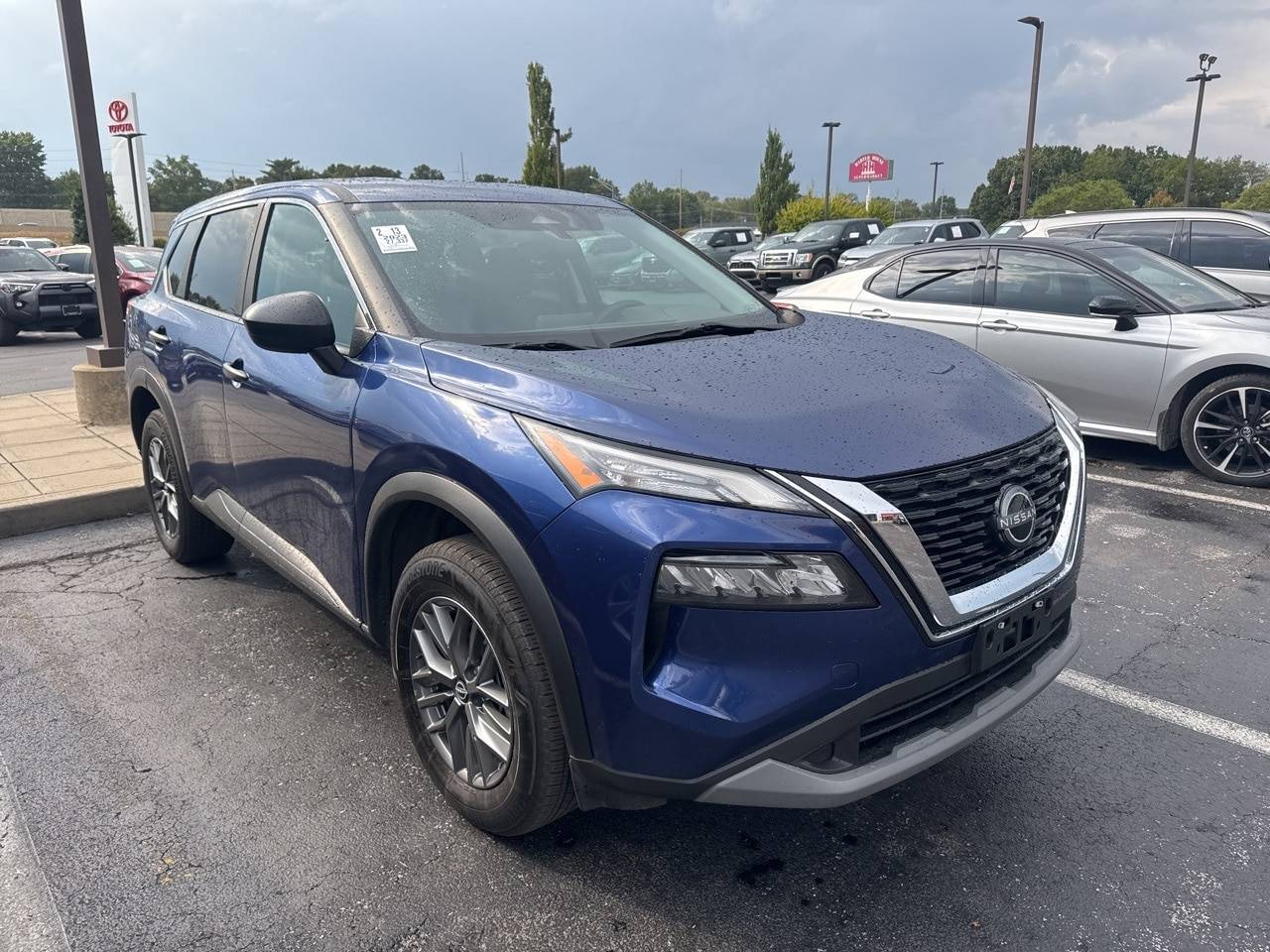 2023 Nissan Rogue S — SUV — 27,337 mi — Springfield, MO