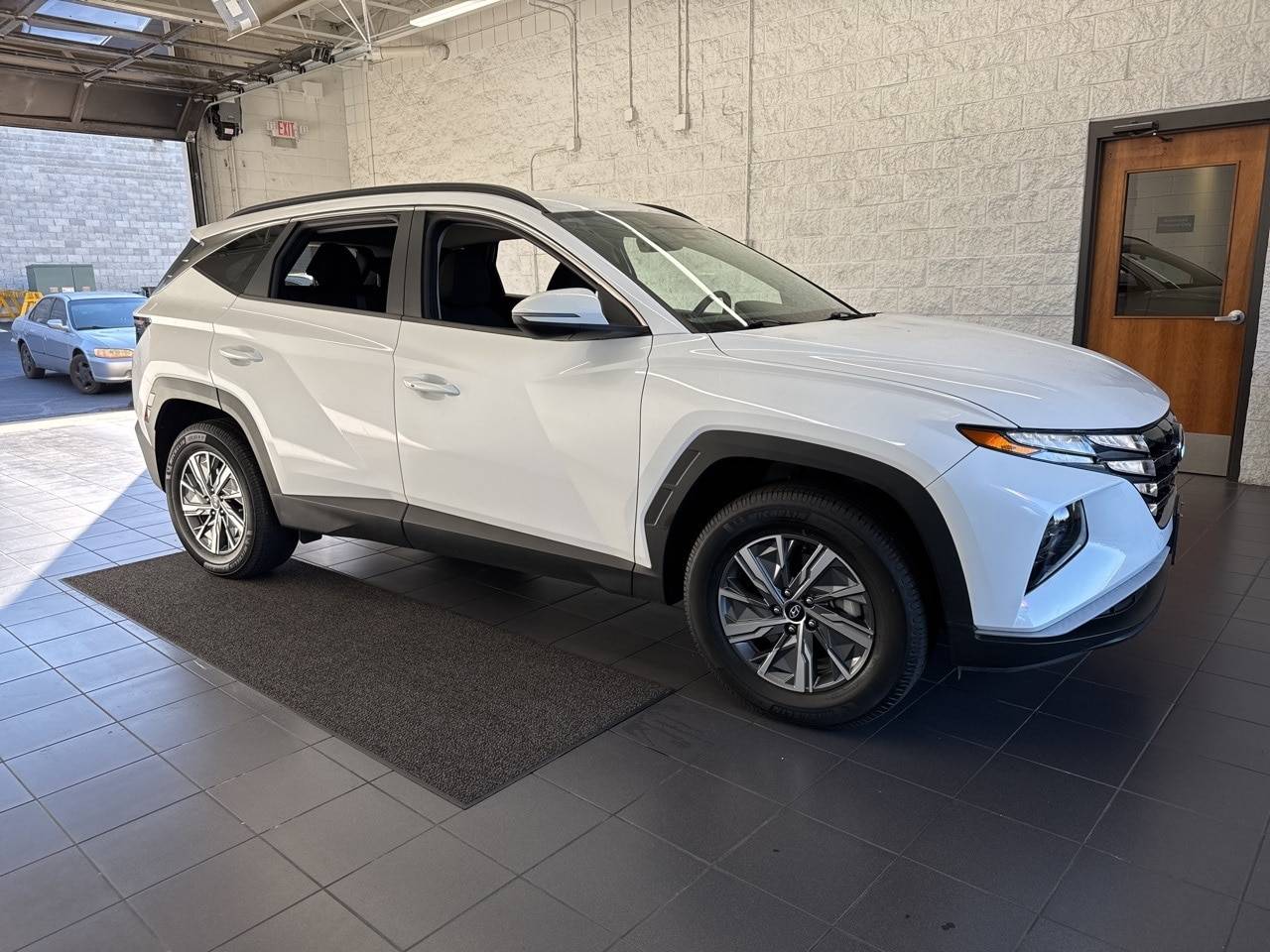 2022 Hyundai Tucson Hybrid Blue — SUV — 50,107 mi — Springfield, MO