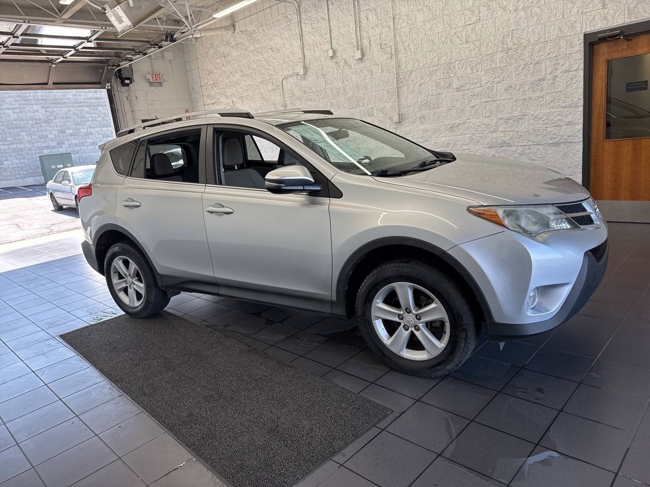 2014 Toyota RAV4 XLE — SUV — 87,763 mi — Springfield, MO