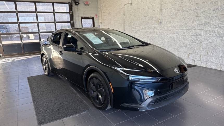 2024 Toyota Prius LE — Hatchback — 18,383 mi — Springfield, MO
