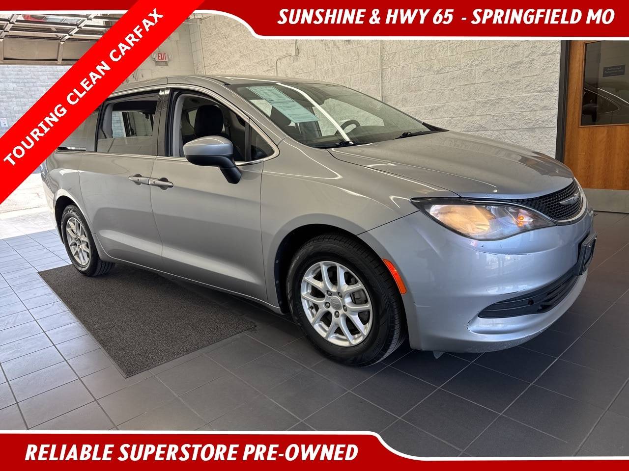 2017 Chrysler Pacifica Touring — Minivan — 66,251 mi — Springfield, MO