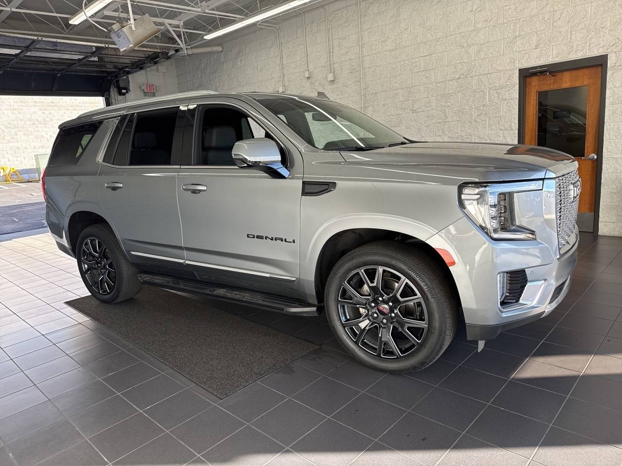 2023 GMC Yukon Denali — SUV — 60,557 mi — Springfield, MO