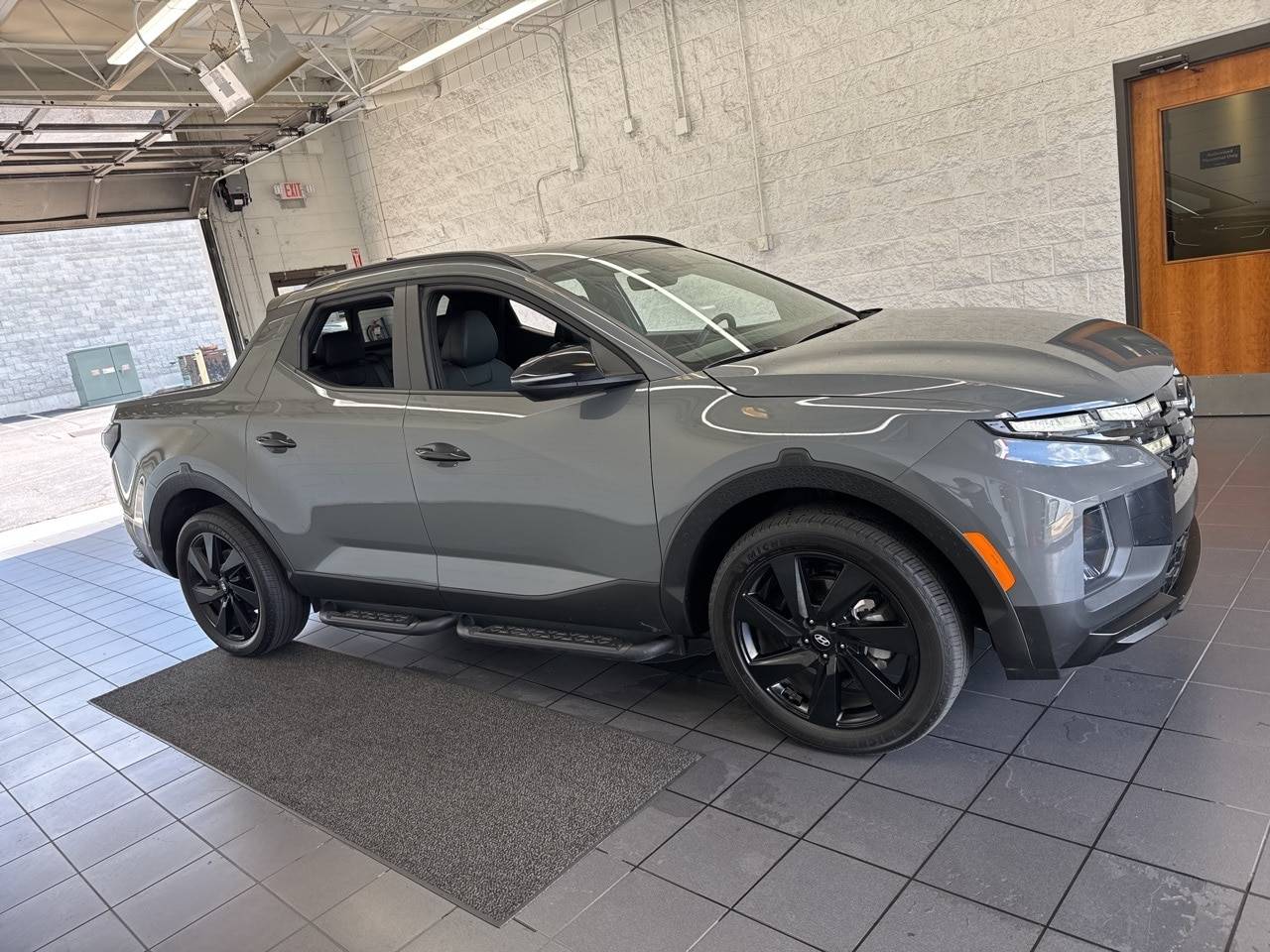 2024 Hyundai Santa Cruz NIGHT — Pickup Truck — 15,903 mi — Springfield, MO