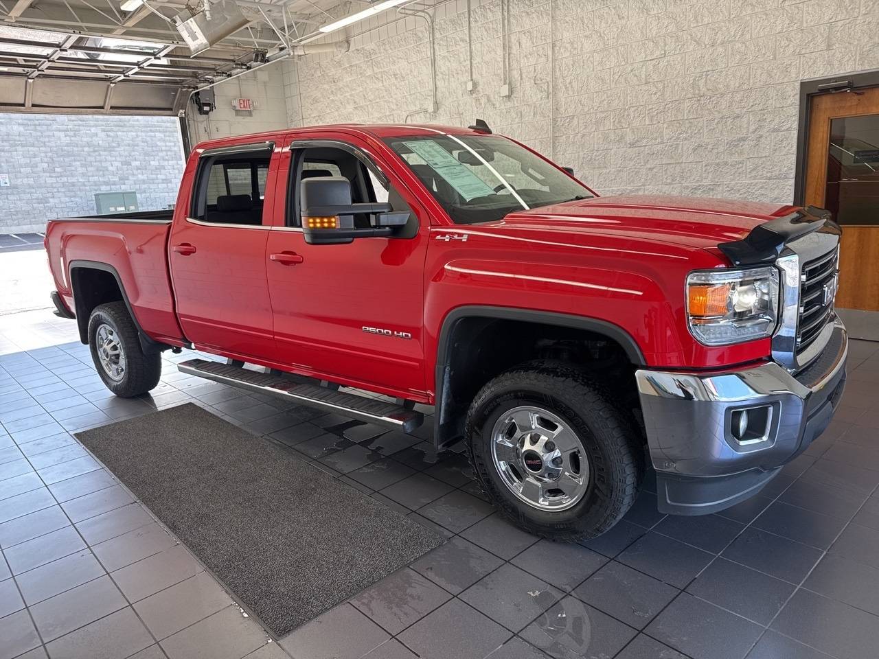 2017 GMC Sierra 2500HD SLE — Pickup Truck — 124,957 mi — Springfield, MO