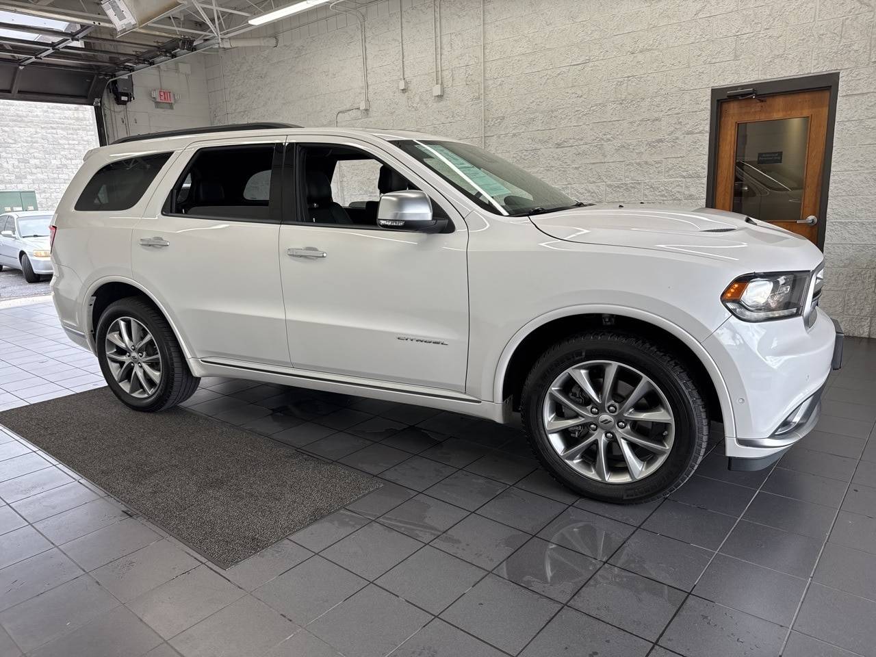 2019 Dodge Durango Citadel Anodized Platinum — SUV — 98,828 mi — Springfield, MO