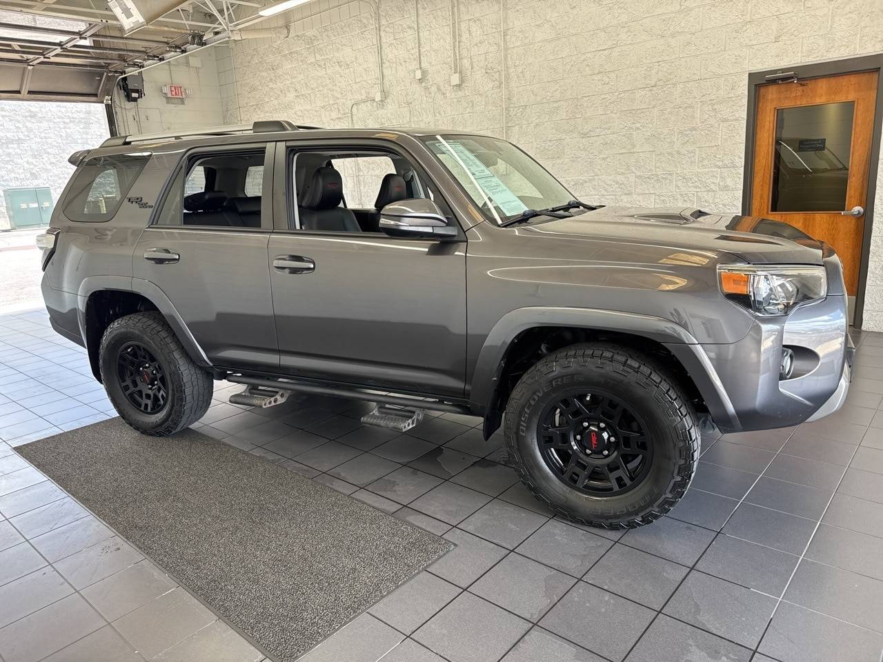 2018 Toyota 4Runner TRD Off Road Premium — SUV — 130,460 mi — Springfield, MO