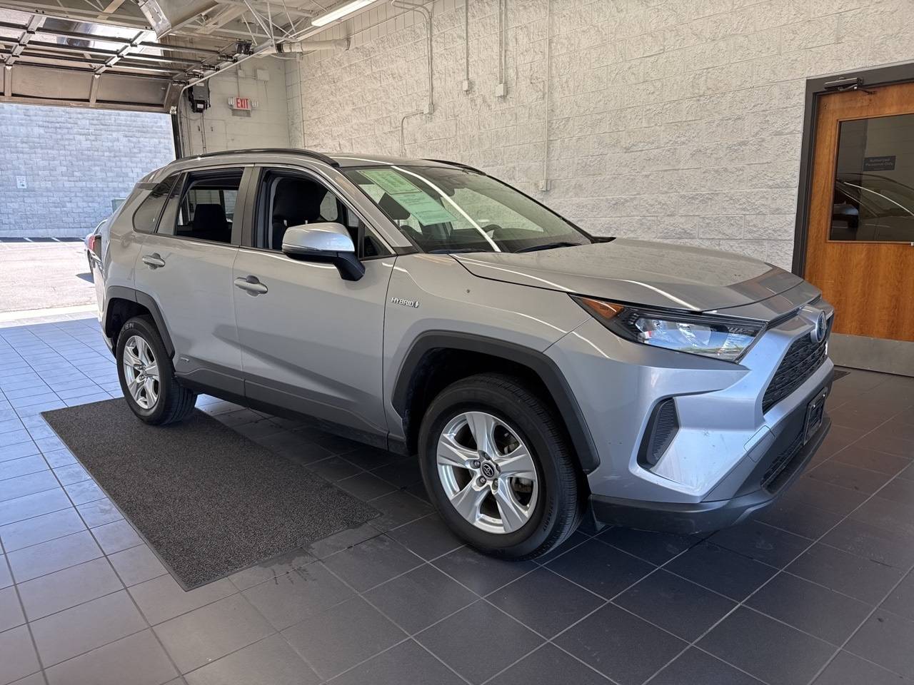 2020 Toyota RAV4 Hybrid LE — SUV — 104,491 mi — Springfield, MO