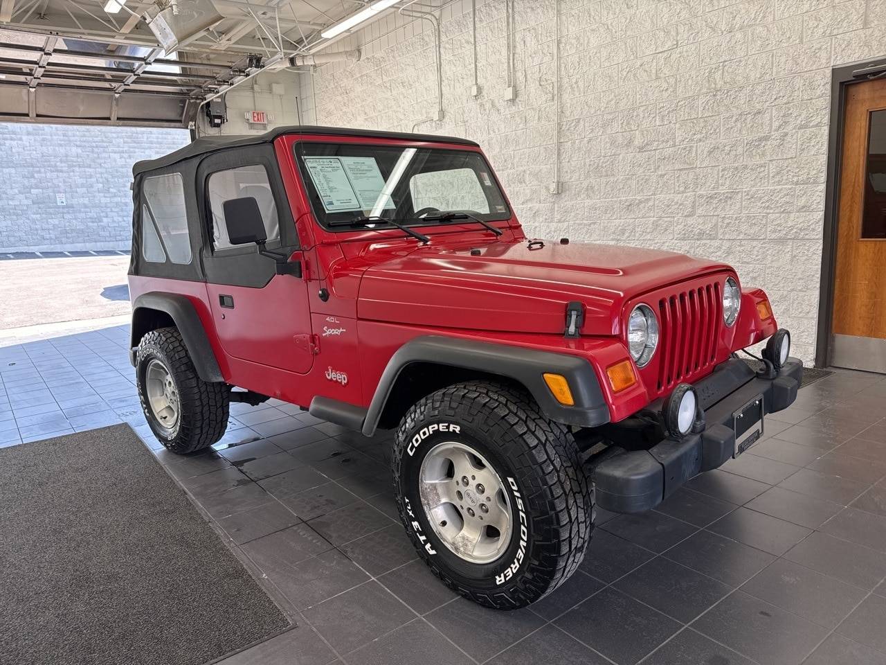2001 Jeep Wrangler Sport — SUV — 66,766 mi — Springfield, MO