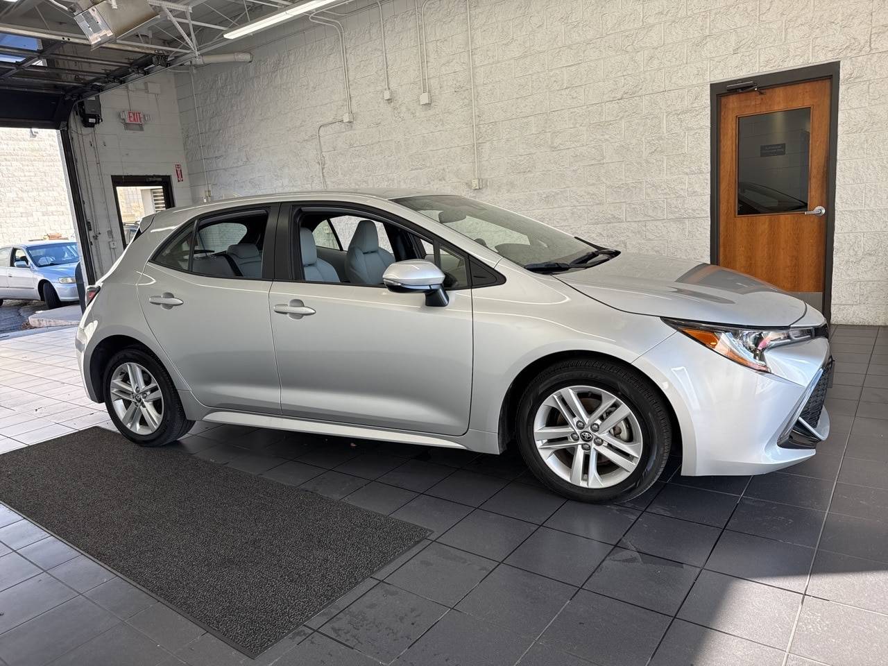 2022 Toyota Corolla Hatchback SE — Hatchback — 32,719 mi — Springfield, MO