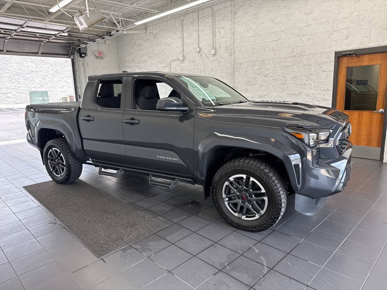 2024 Toyota Tacoma TRD Sport — Pickup Truck — 18,346 mi — Springfield, MO