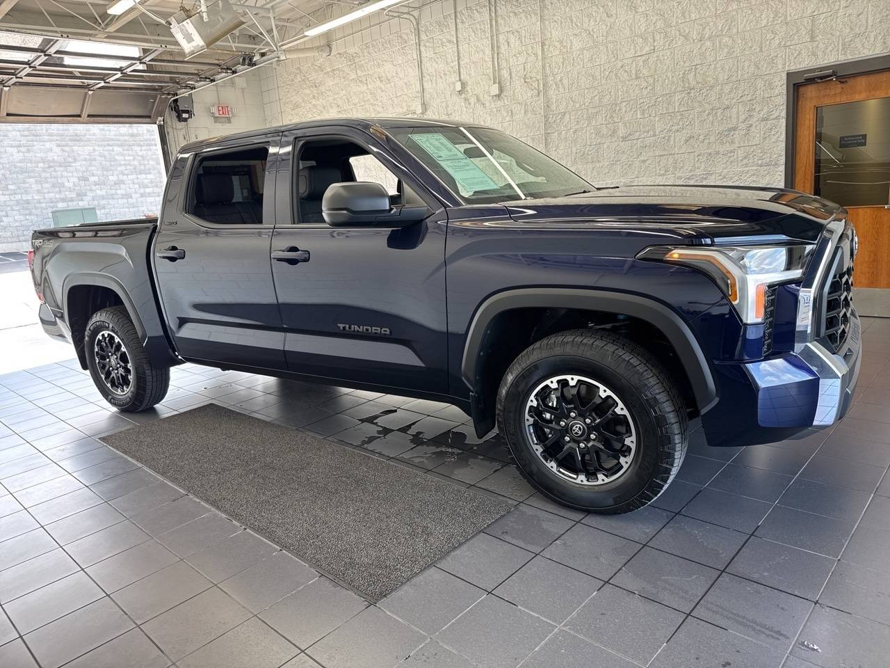 2025 Toyota Tundra SR5 — Pickup Truck — 7,768 mi — Springfield, MO