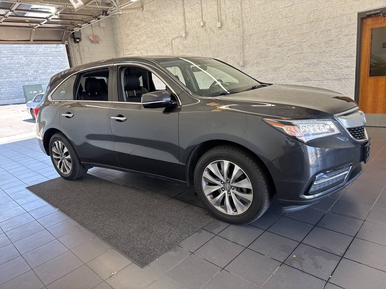 2016 Acura MDX Technology with Entertainment Package — SUV — 137,503 mi — Springfield, MO