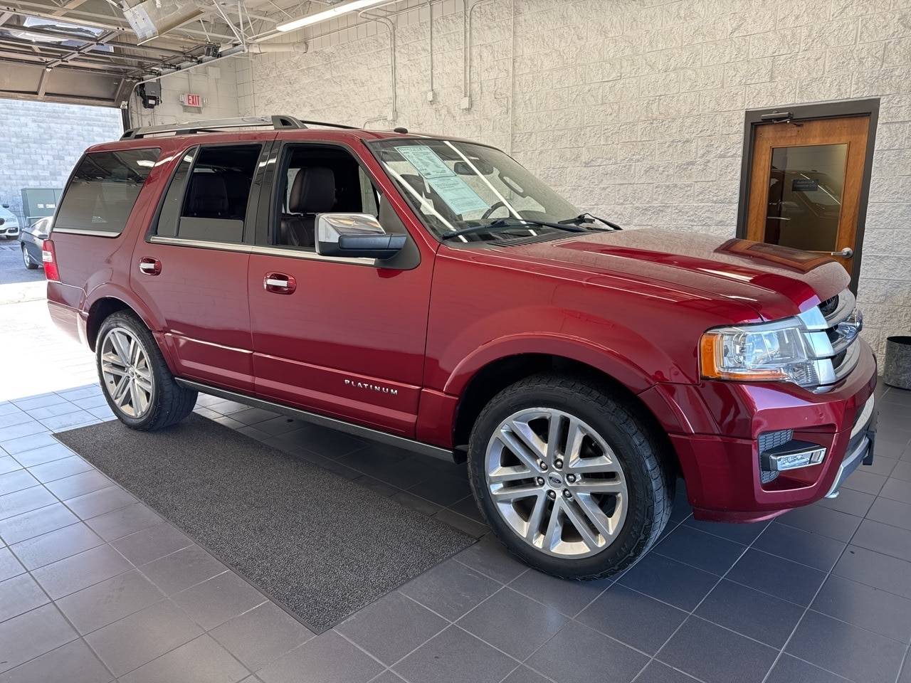 2016 Ford Expedition Platinum — SUV — 144,717 mi — Springfield, MO