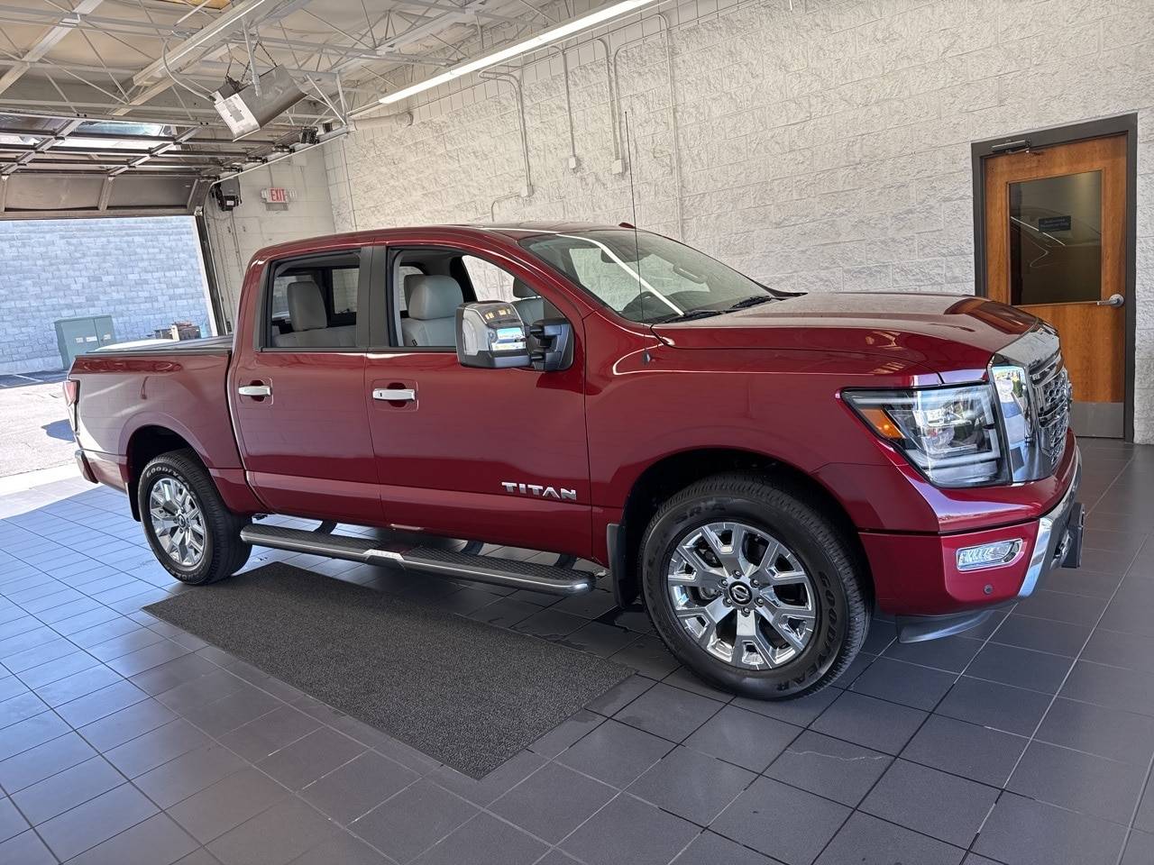 2021 Nissan Titan SL — Pickup Truck — 48,898 mi — Springfield, MO