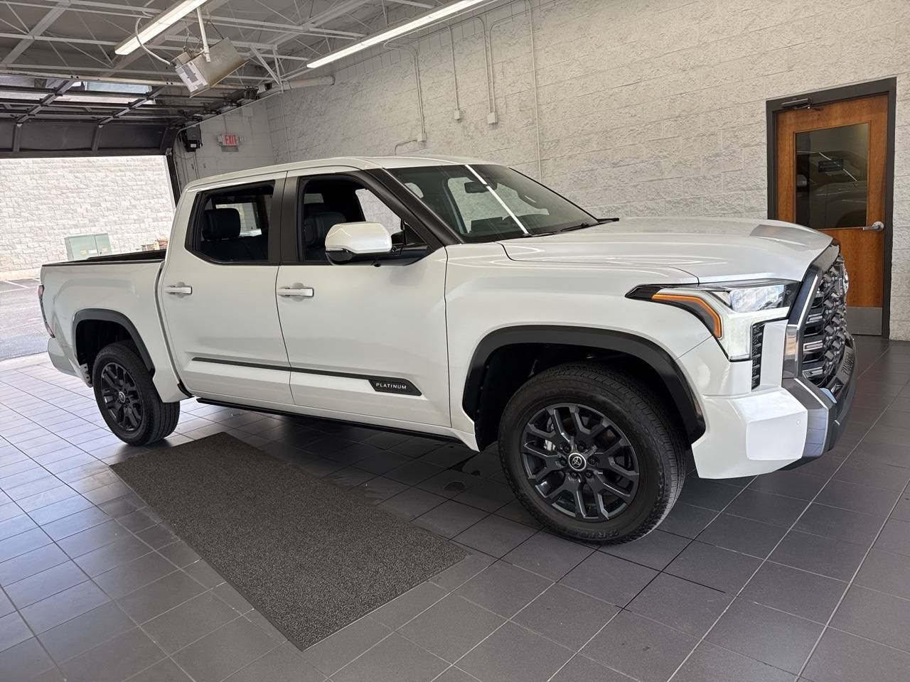 2024 Toyota Tundra Platinum — Pickup Truck — 15,060 mi — Springfield, MO