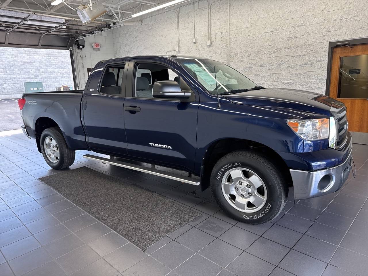 2012 Toyota Tundra Base — Pickup Truck — 73,615 mi — Springfield, MO