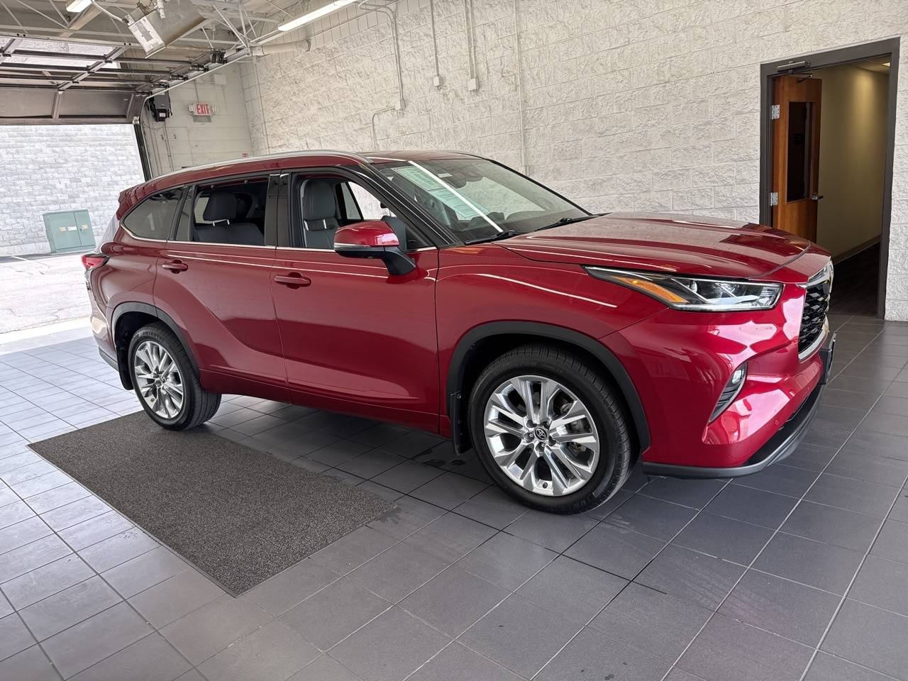 2021 Toyota Highlander Limited — SUV — 45,485 mi — Springfield, MO