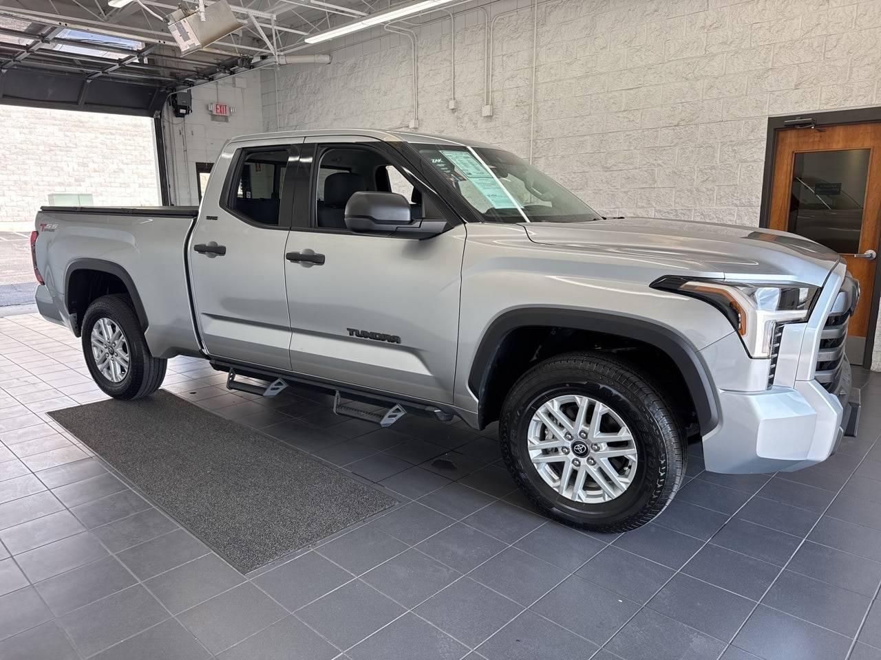 2022 Toyota Tundra SR5 — Pickup Truck — 27,515 mi — Springfield, MO