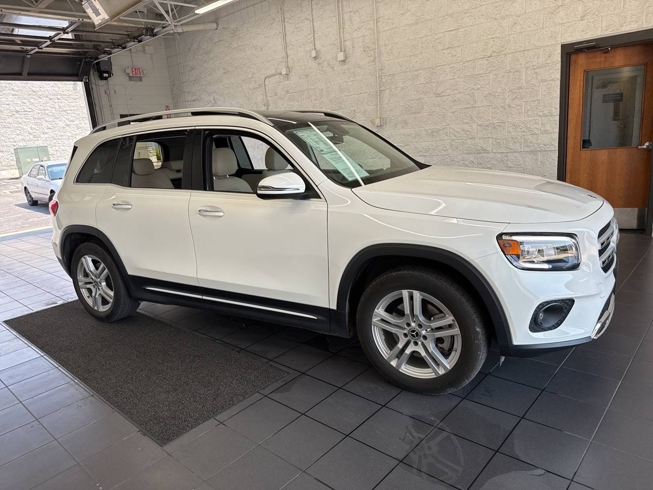 2023 Mercedes-Benz GLB GLB 250 — SUV — 32,771 mi — Springfield, MO