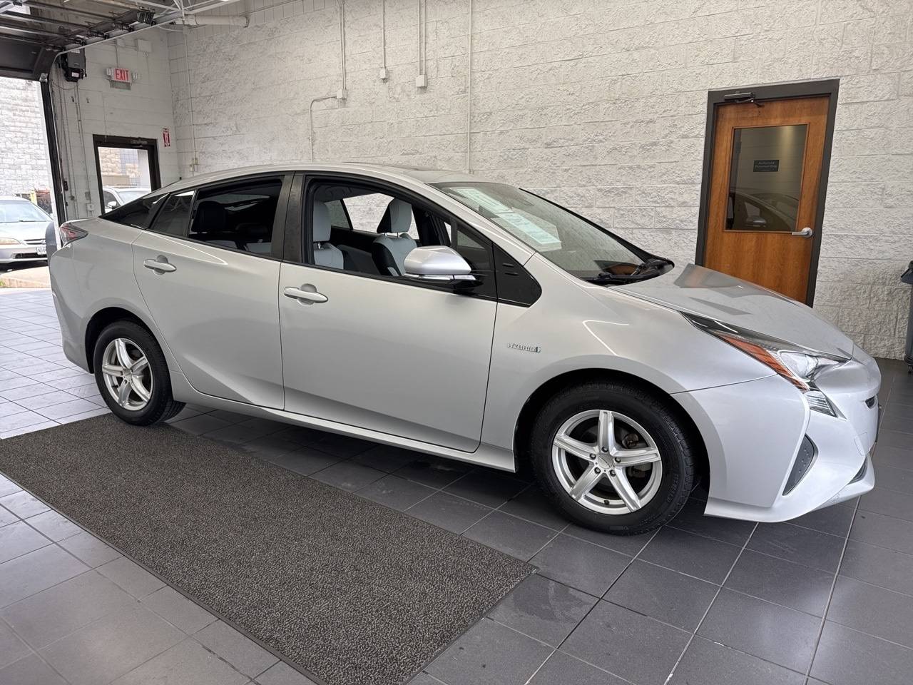 2017 Toyota Prius Four — Hatchback — 96,403 mi — Springfield, MO
