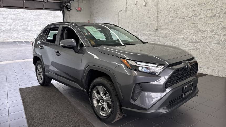 2024 Toyota RAV4 XLE — SUV — 30,541 mi — Springfield, MO