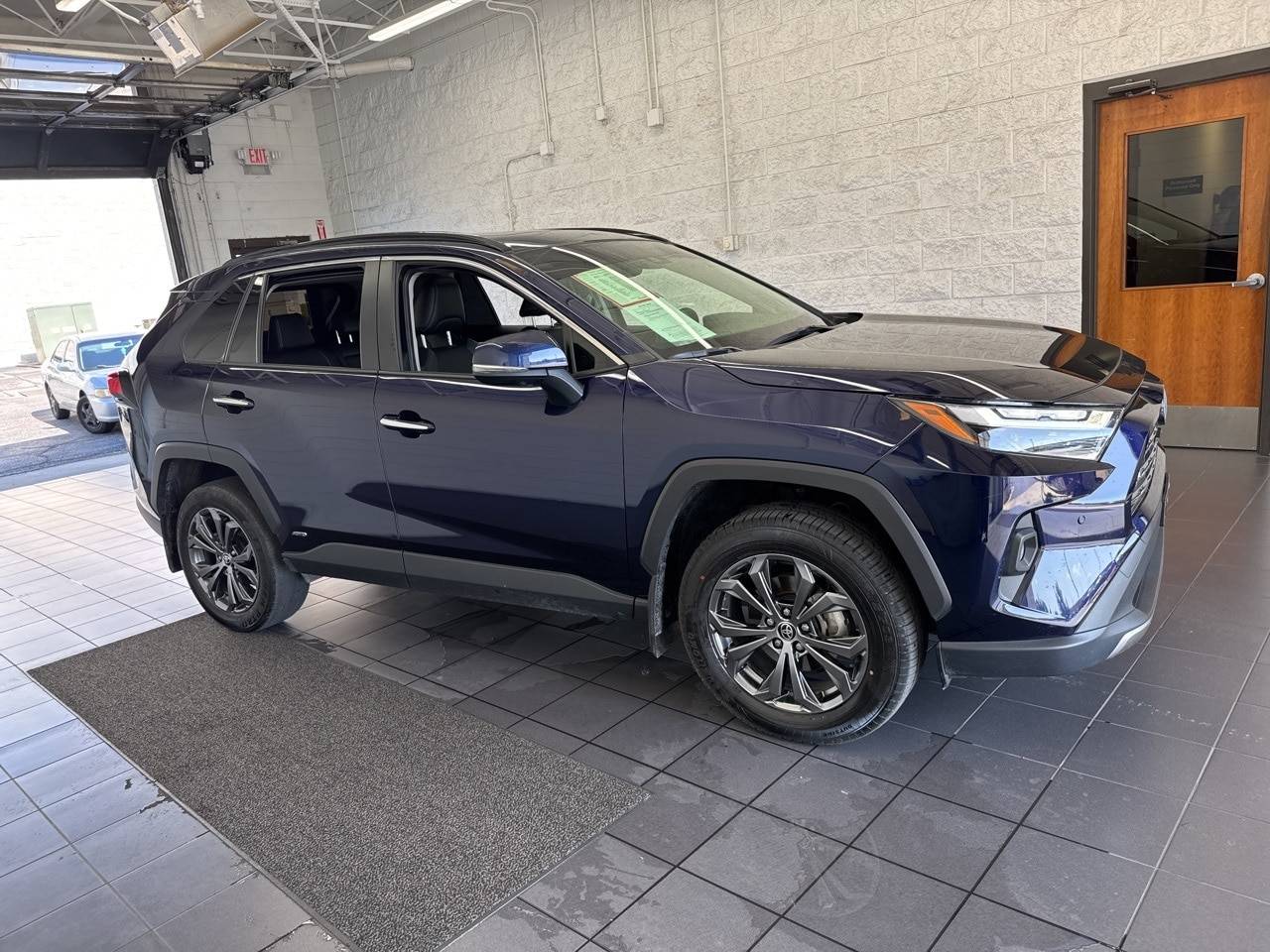 2024 Toyota RAV4 Hybrid Limited — SUV — 37,631 mi — Springfield, MO