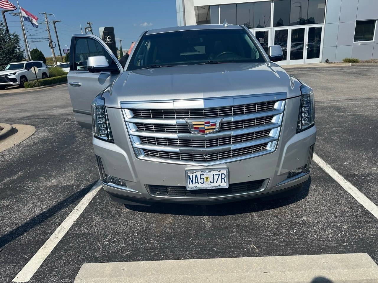 2018 Cadillac Escalade Luxury — SUV — 101,611 mi — Springfield, MO