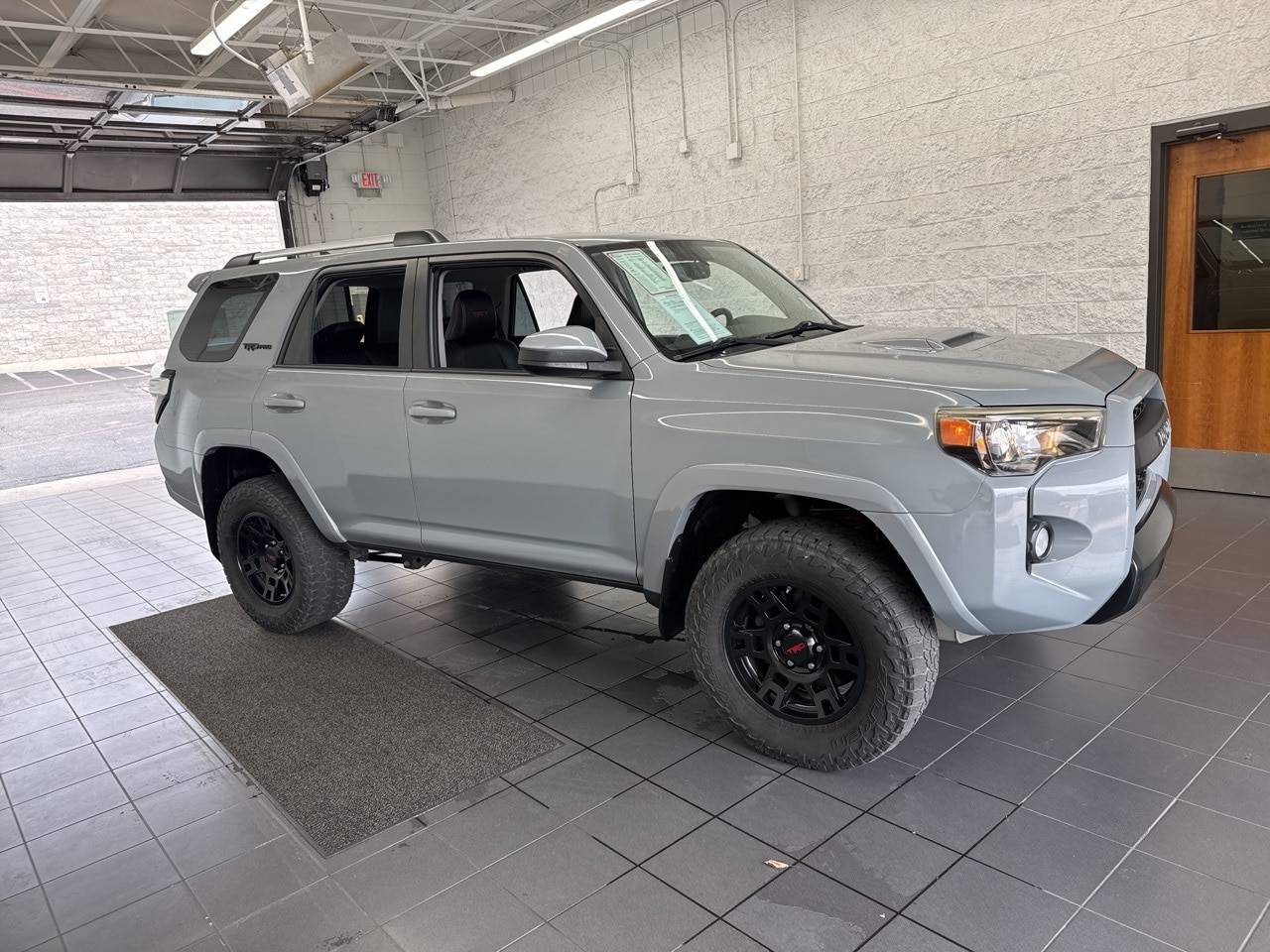 2017 Toyota 4Runner TRD Pro — SUV — 96,322 mi — Springfield, MO