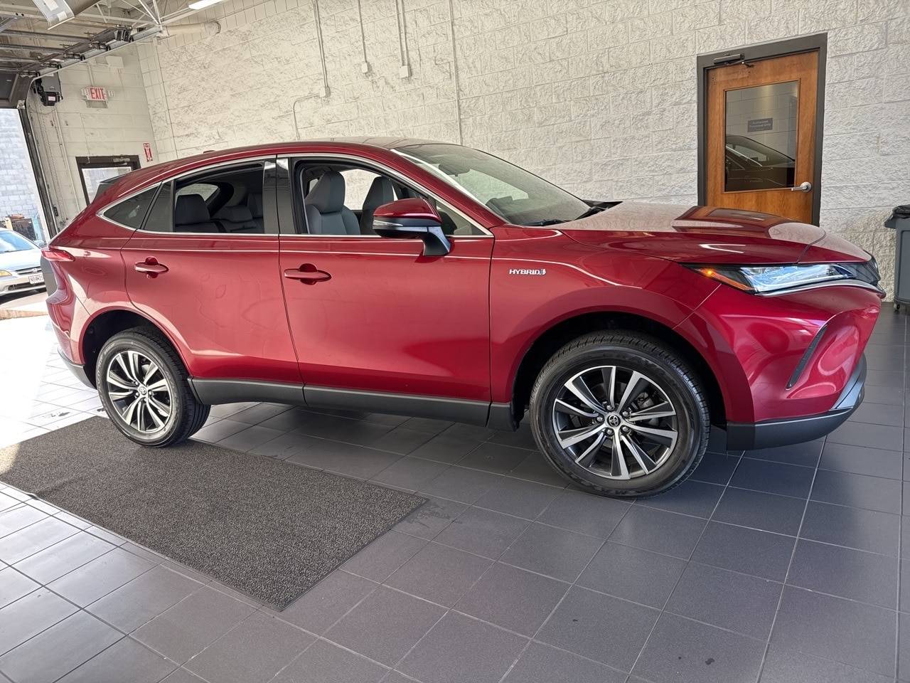 2021 Toyota Venza LE — SUV — 55,465 mi — Springfield, MO