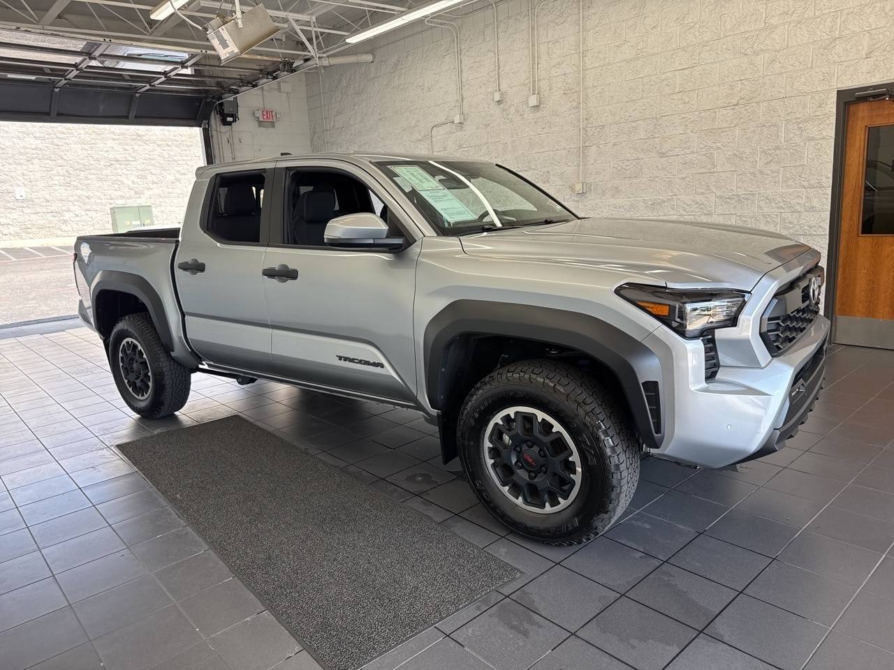2024 Toyota Tacoma TRD Off Road — Pickup Truck — 6,734 mi — Springfield, MO