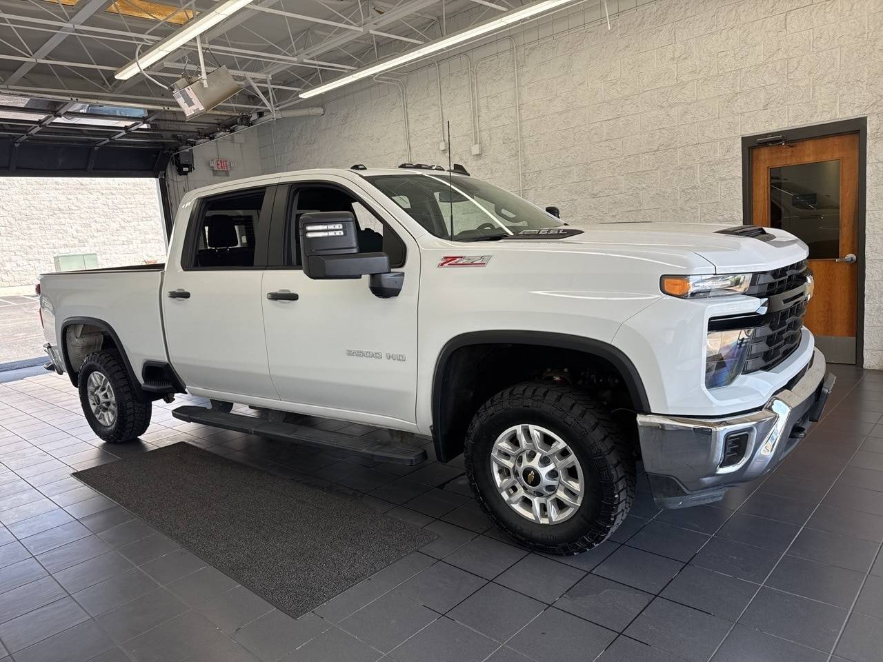 2024 Chevrolet Silverado 2500HD WT — Pickup Truck — 54,328 mi — Springfield, MO